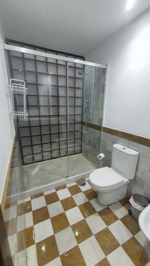 Lyrioshomes Apartamentos Los Treboles Malaga Luaran gambar